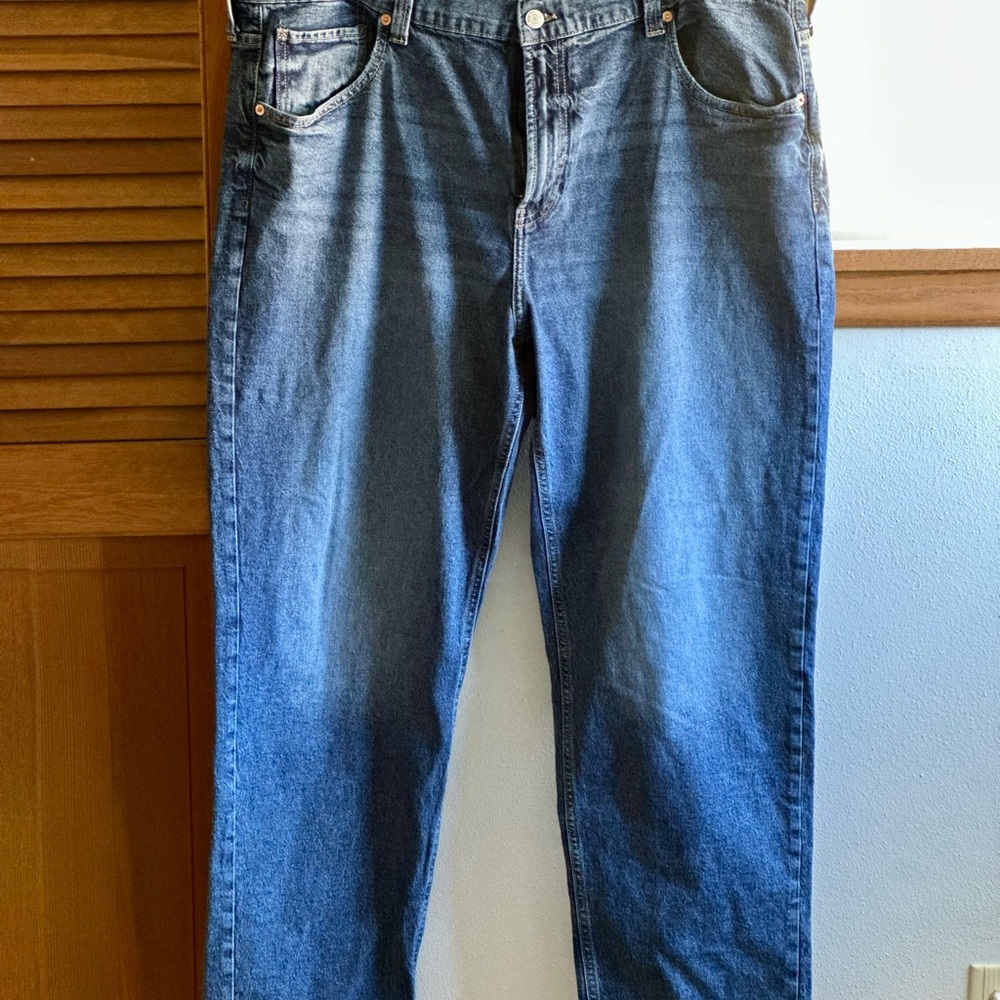 GAP Relaxed Fit Blue Jeans